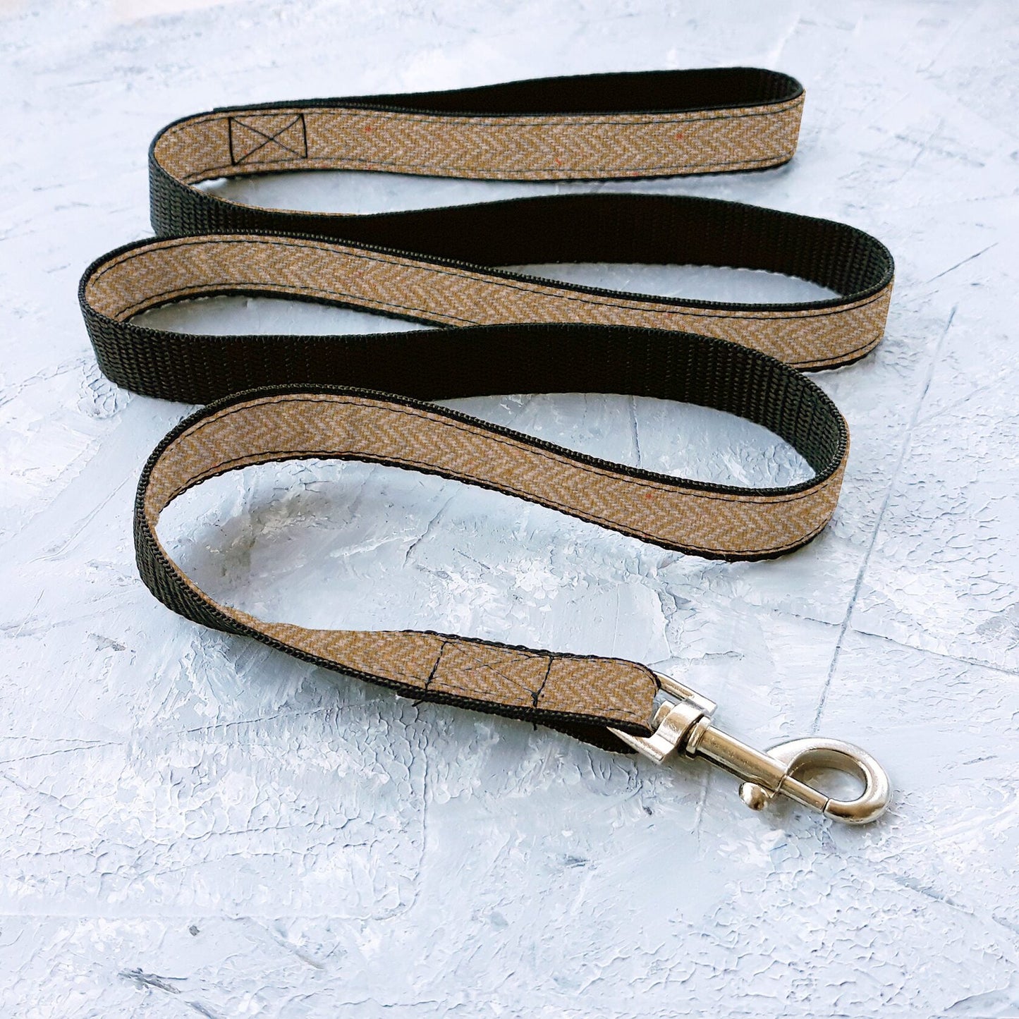 Yellow herringbone tweed leash for cat. 8 feet