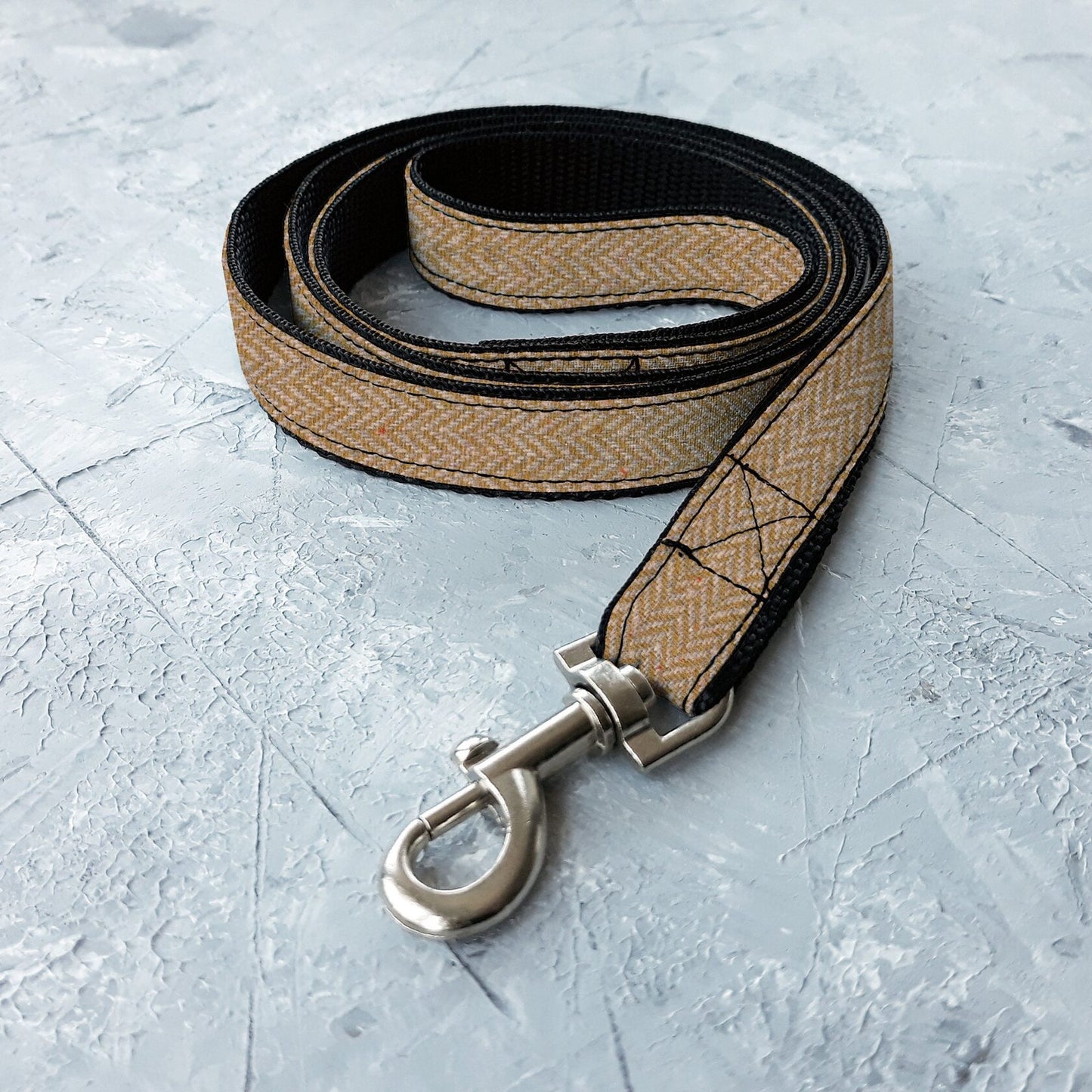 Yellow herringbone tweed leash for cat. 8 feet