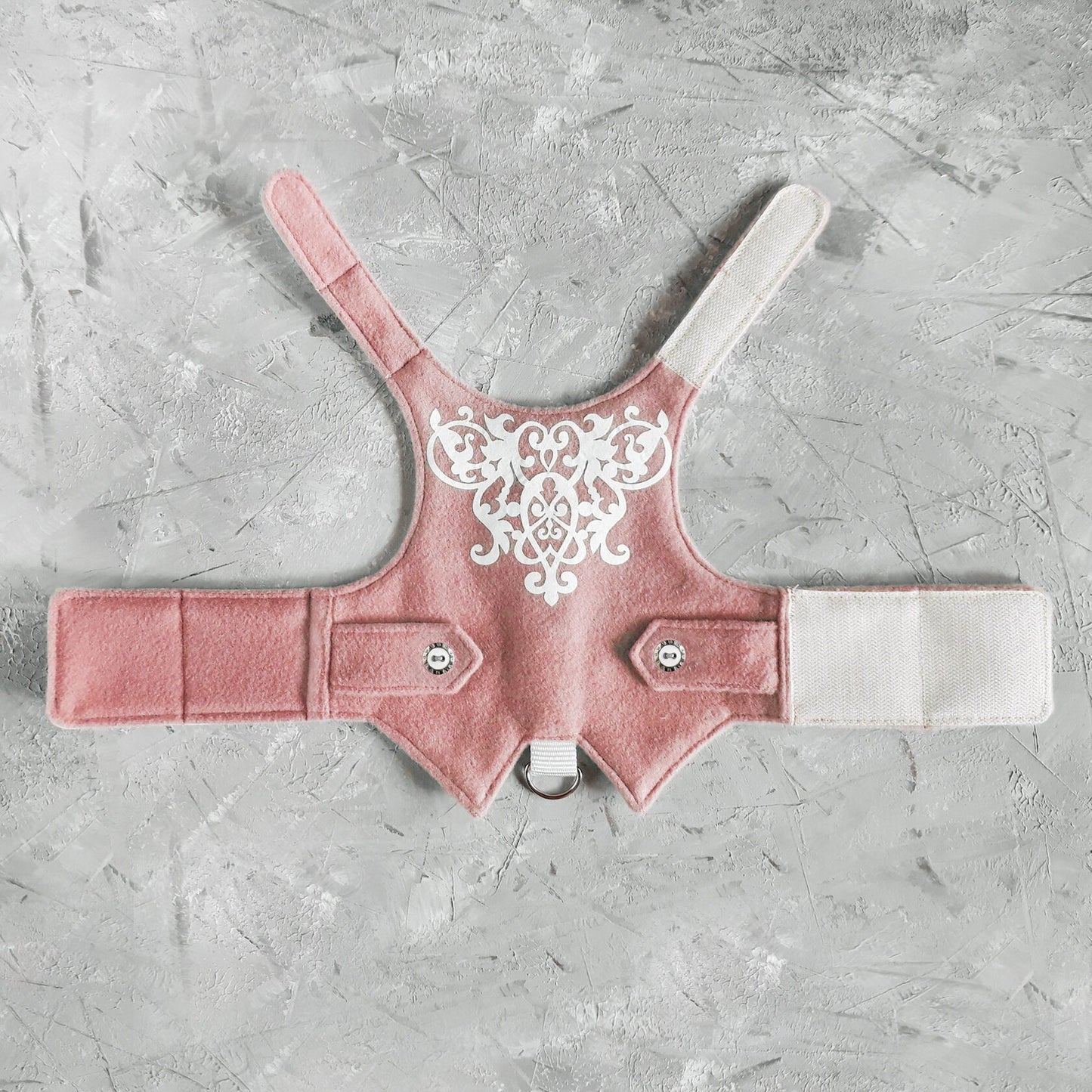 Difficult to escape pink woolen cat harness with white openwork design