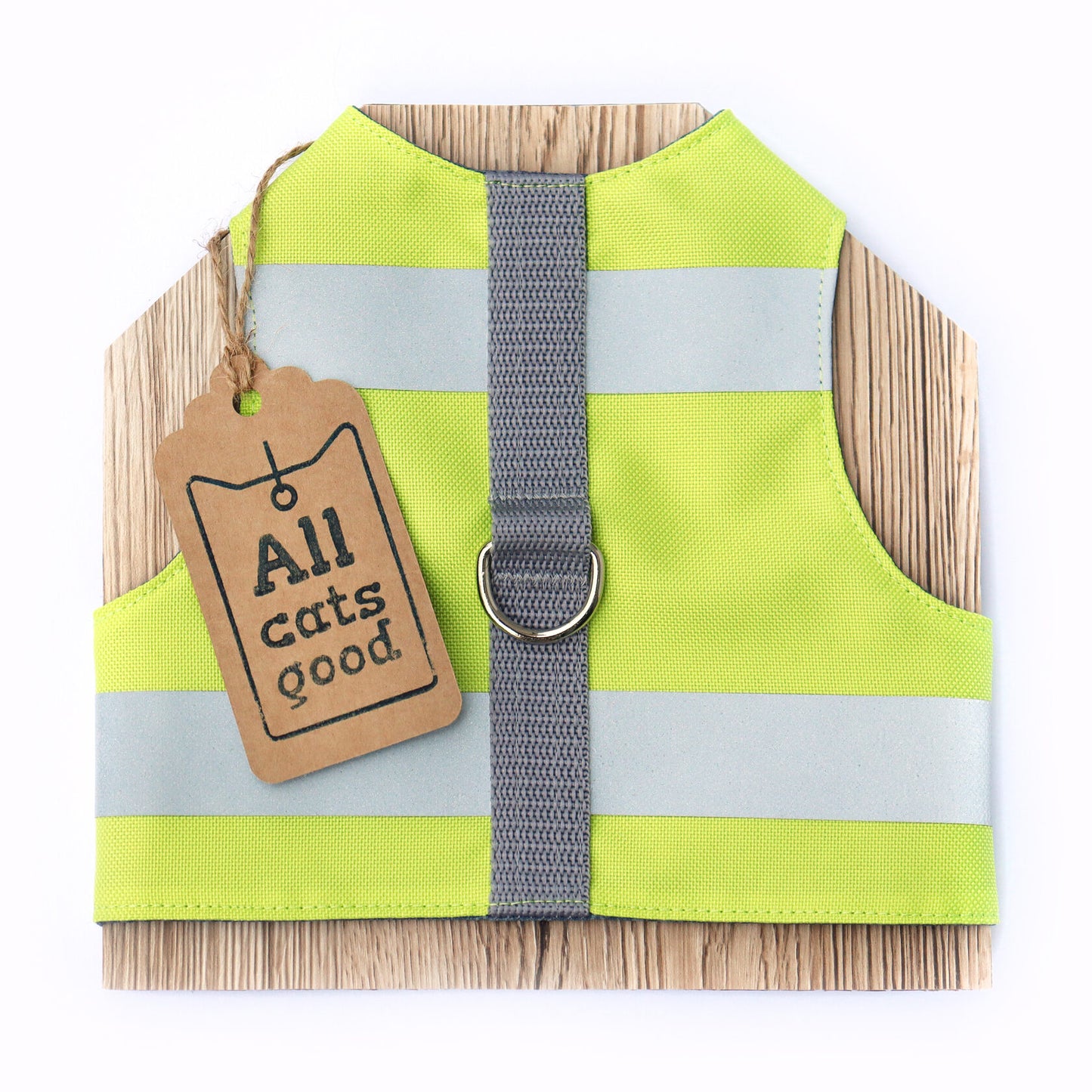 Difficult to escape water-repellent safety cat harness with reflective stripes. Light green