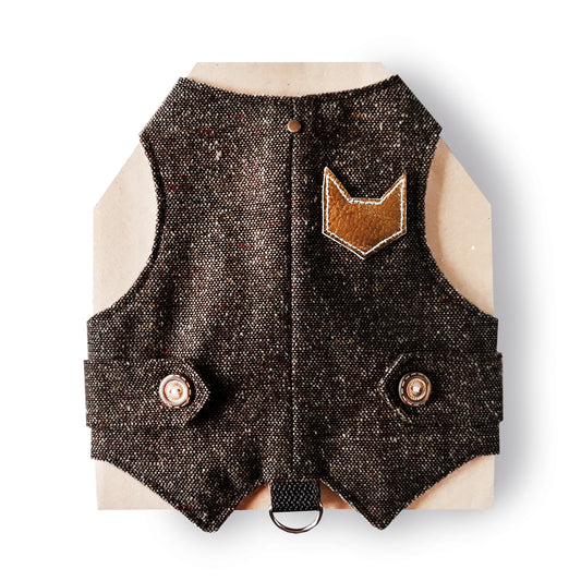 Iconic Tweed Cat Walking Jacket - A Timeless Piece for Your Beloved Companion. Discover Classic Pet Fashion!