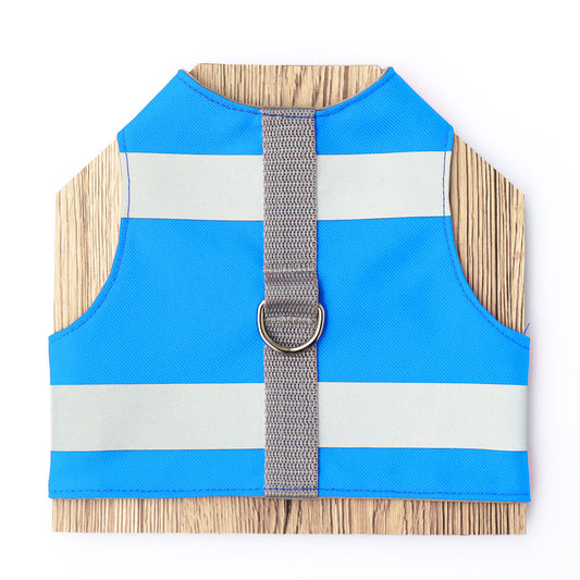 Escape proof high visibility water-repellent safety cat harness with reflective stripes. Sky blue. AirTag Pocket optional