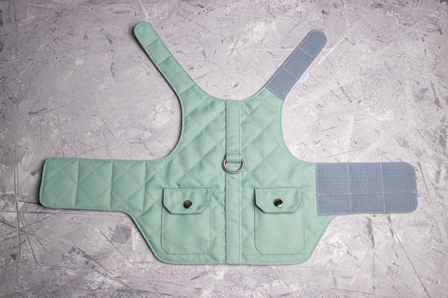 Difficult to escape azure safety quilted cat harness with pockets