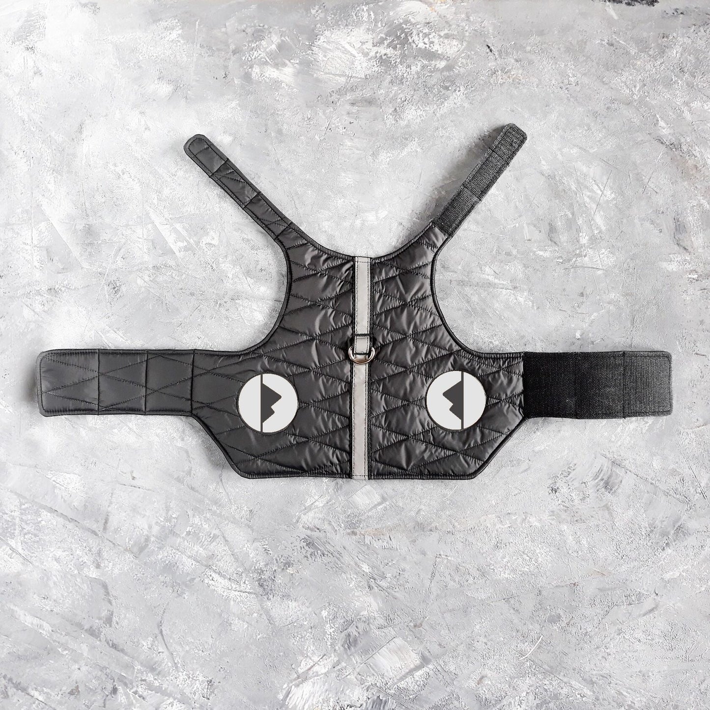 Difficult to escape warm safety quilted cat harness with reflective patches